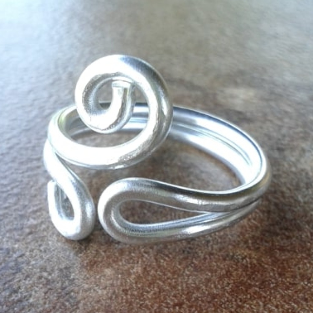 Wire Ring - Picture 2 of 4